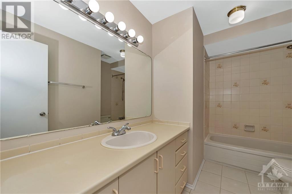 9 Castlebrook Lane Unit#c, Ottawa, Ontario  K2G 5G1 - Photo 28 - 1418526