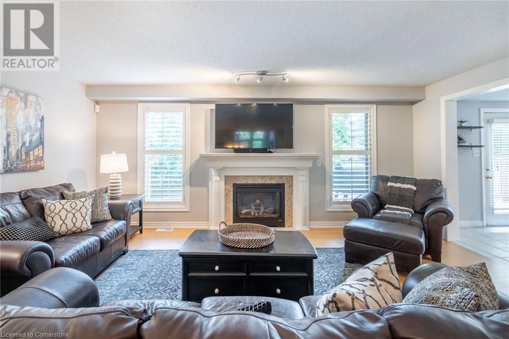 504 Geranium LaneBurlington, Ontario  L7T 4L5 - Photo 8 - XH4206348