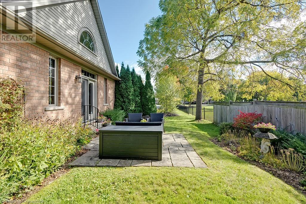 2141 Caroline Street Unit# 1, Burlington, Ontario  L7R 1L7 - Photo 37 - 40663218