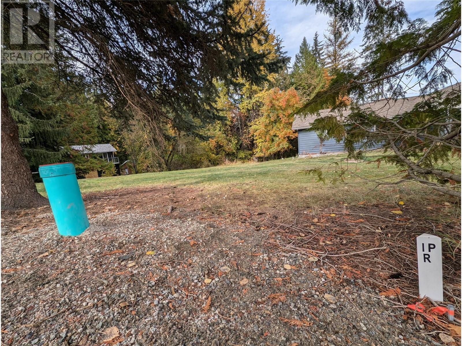 802 West Gore Street, Nelson, British Columbia V1L 5C8 - Photo 2 - 10327553