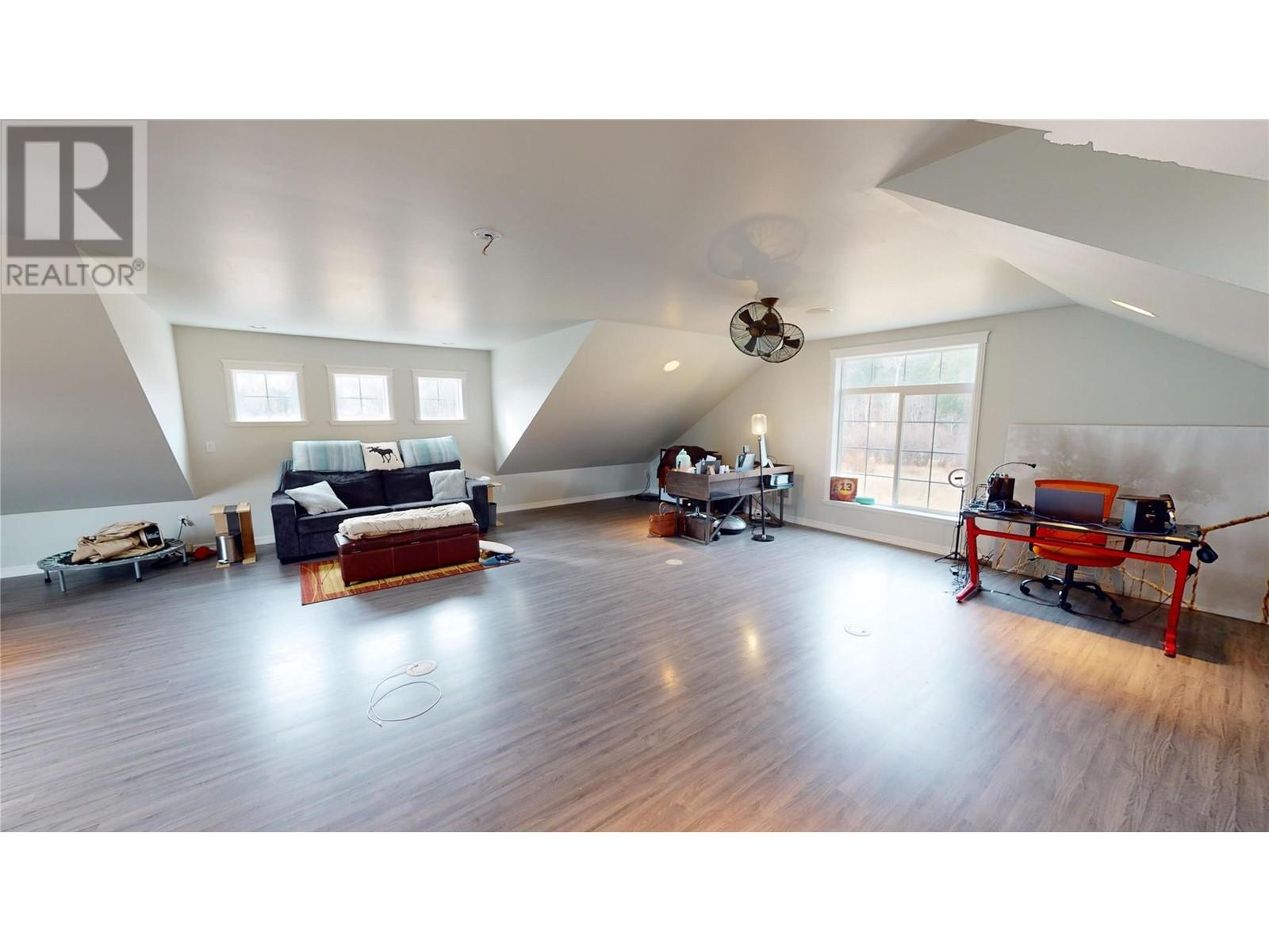 5533 Twin Lakes Road, Cranbrook, British Columbia  V1C 6X1 - Photo 17 - 10327471
