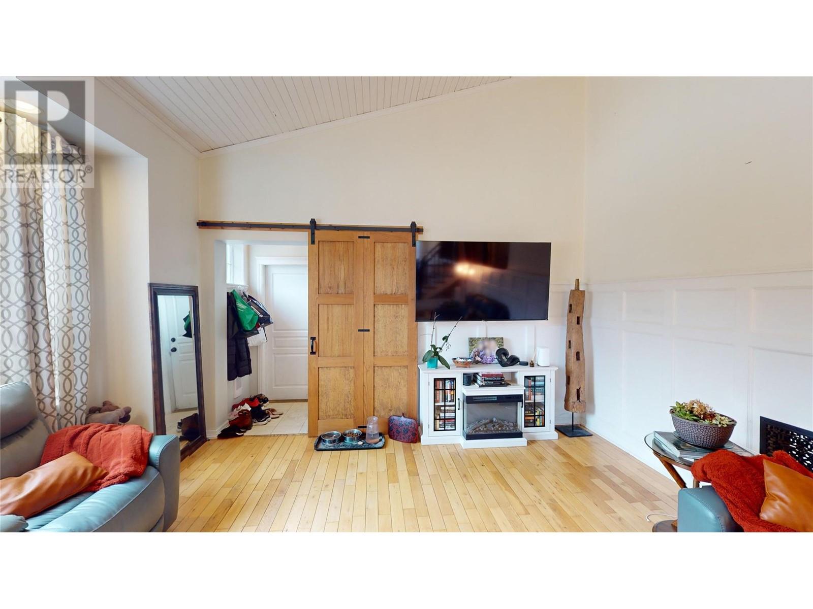 5533 Twin Lakes Road, Cranbrook, British Columbia  V1C 6X1 - Photo 12 - 10327471