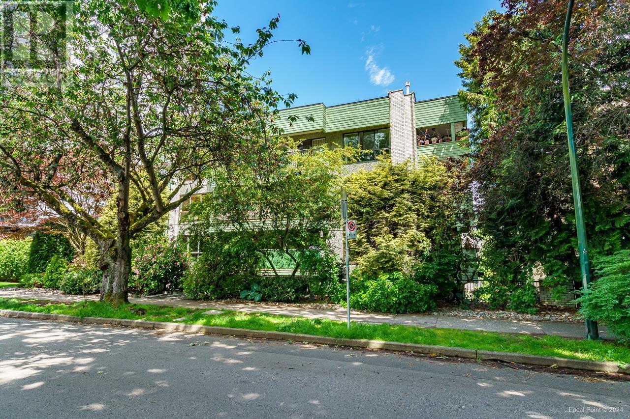 401 1717 Haro Street, Vancouver, British Columbia  V6G 1H1 - Photo 2 - R2941090