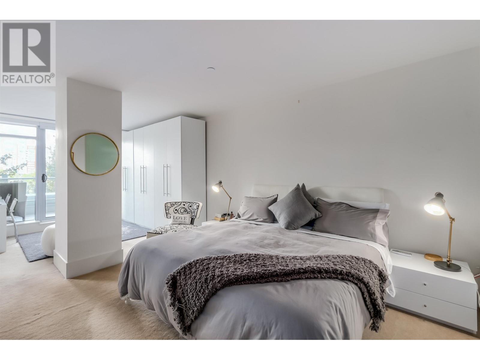 Listing Picture 13 of 28 : 303 1560 HOMER MEWS, Vancouver / 溫哥華 - 魯藝地產 Yvonne Lu Group - MLS Medallion Club Member