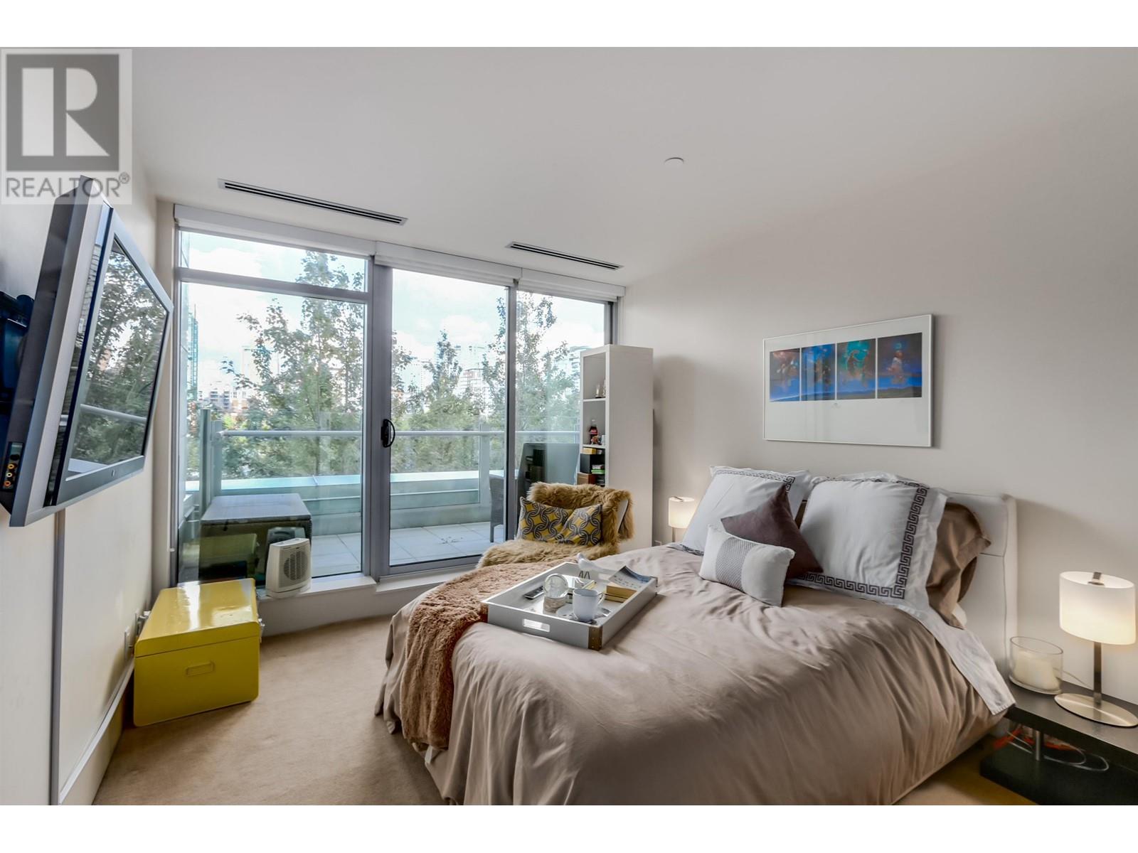 Listing Picture 18 of 28 : 303 1560 HOMER MEWS, Vancouver / 溫哥華 - 魯藝地產 Yvonne Lu Group - MLS Medallion Club Member