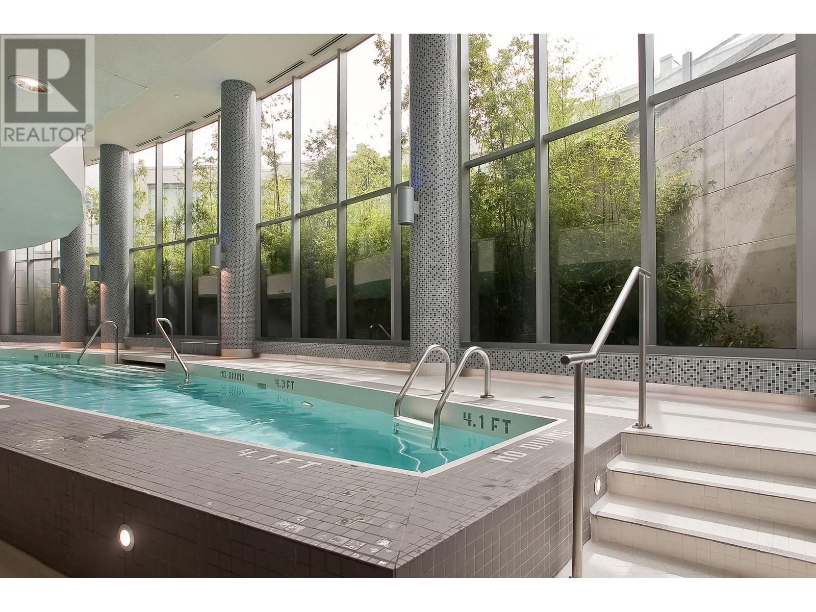 Listing Picture 22 of 28 : 303 1560 HOMER MEWS, Vancouver / 溫哥華 - 魯藝地產 Yvonne Lu Group - MLS Medallion Club Member