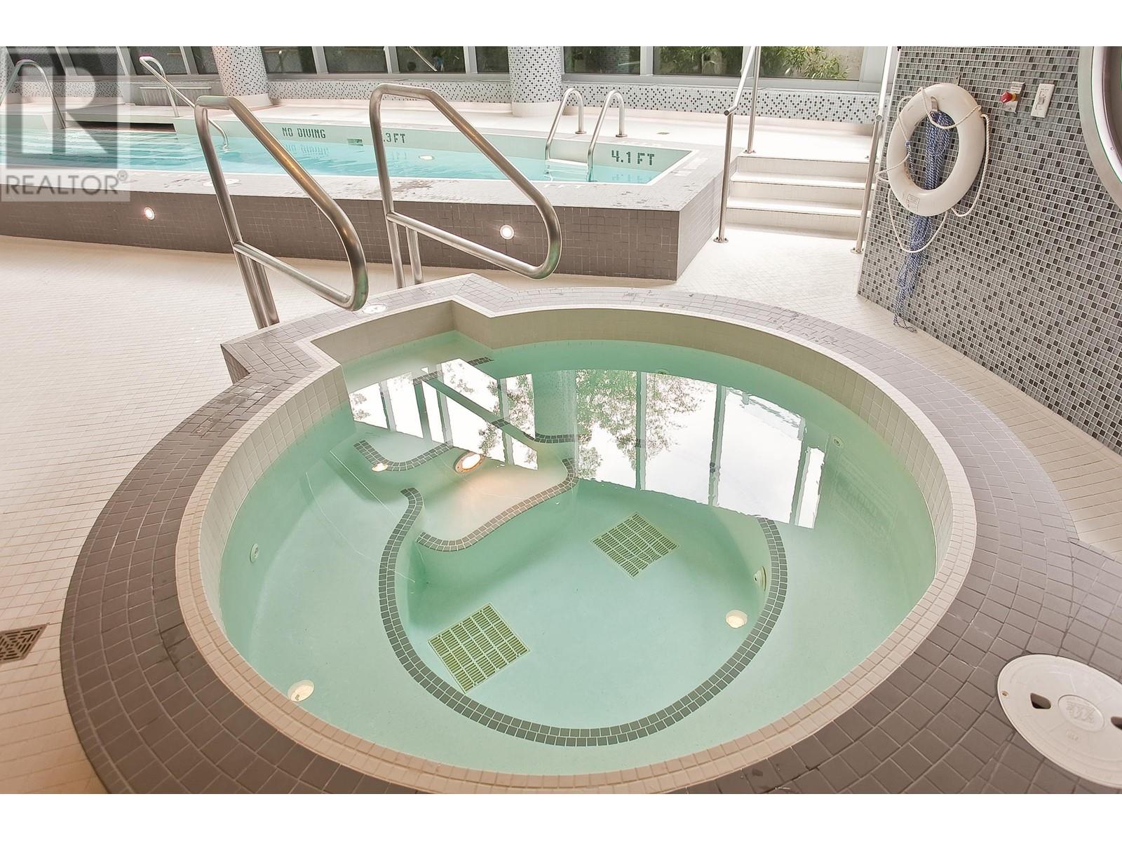 Listing Picture 23 of 28 : 303 1560 HOMER MEWS, Vancouver / 溫哥華 - 魯藝地產 Yvonne Lu Group - MLS Medallion Club Member