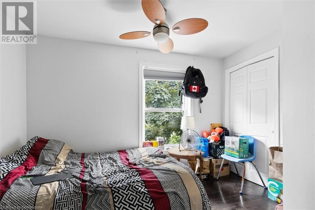 8 Campbell Street, Brantford, Ontario  N3R 1X8 - Photo 17 - 40671748