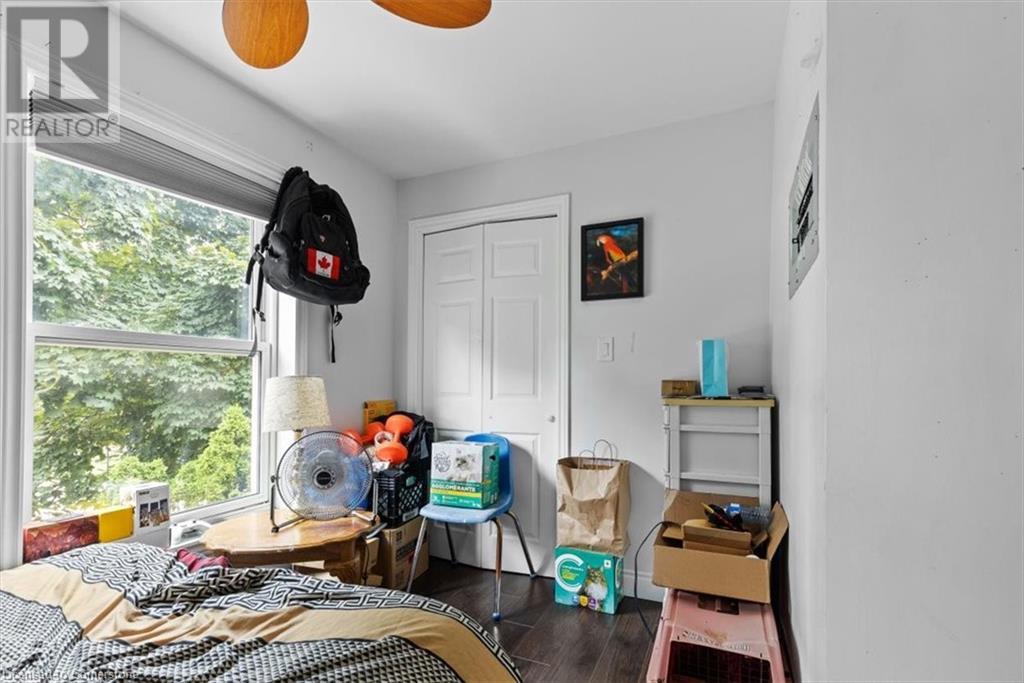 8 Campbell Street, Brantford, Ontario  N3R 1X8 - Photo 18 - 40671748