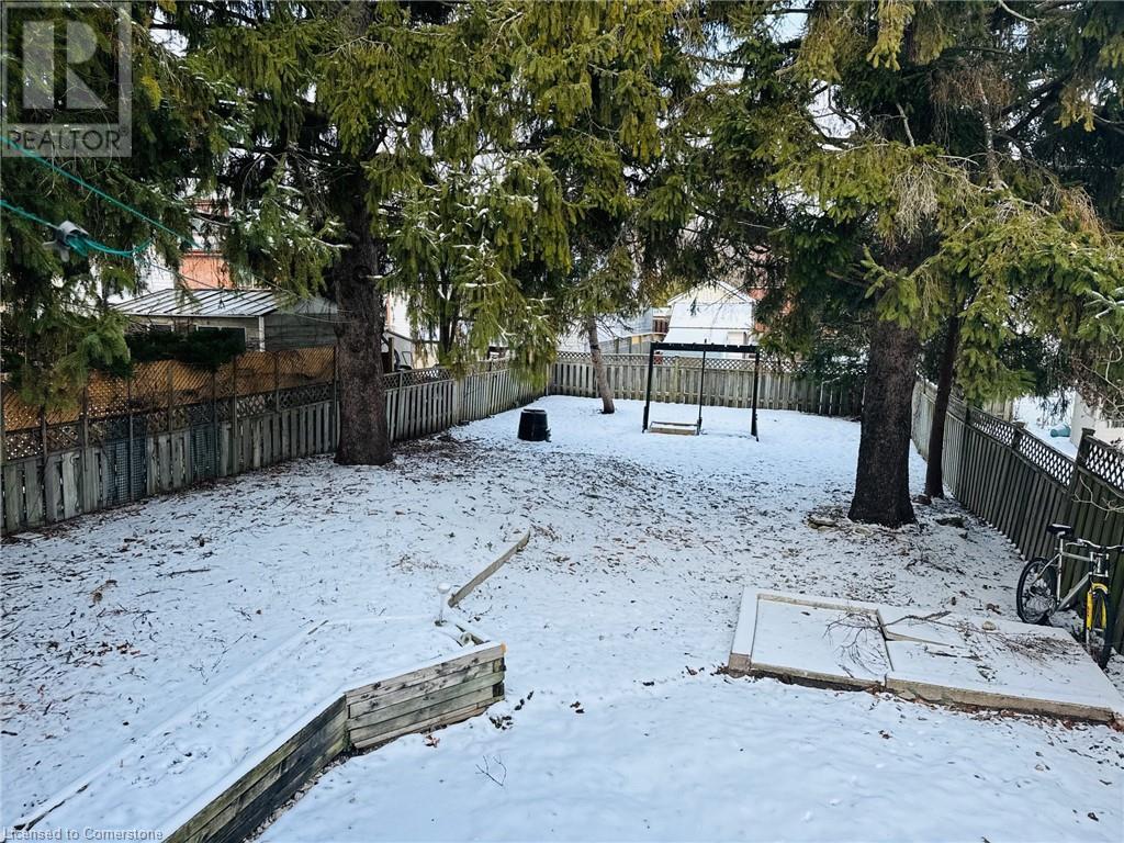 8 Campbell Street, Brantford, Ontario  N3R 1X8 - Photo 42 - 40671748