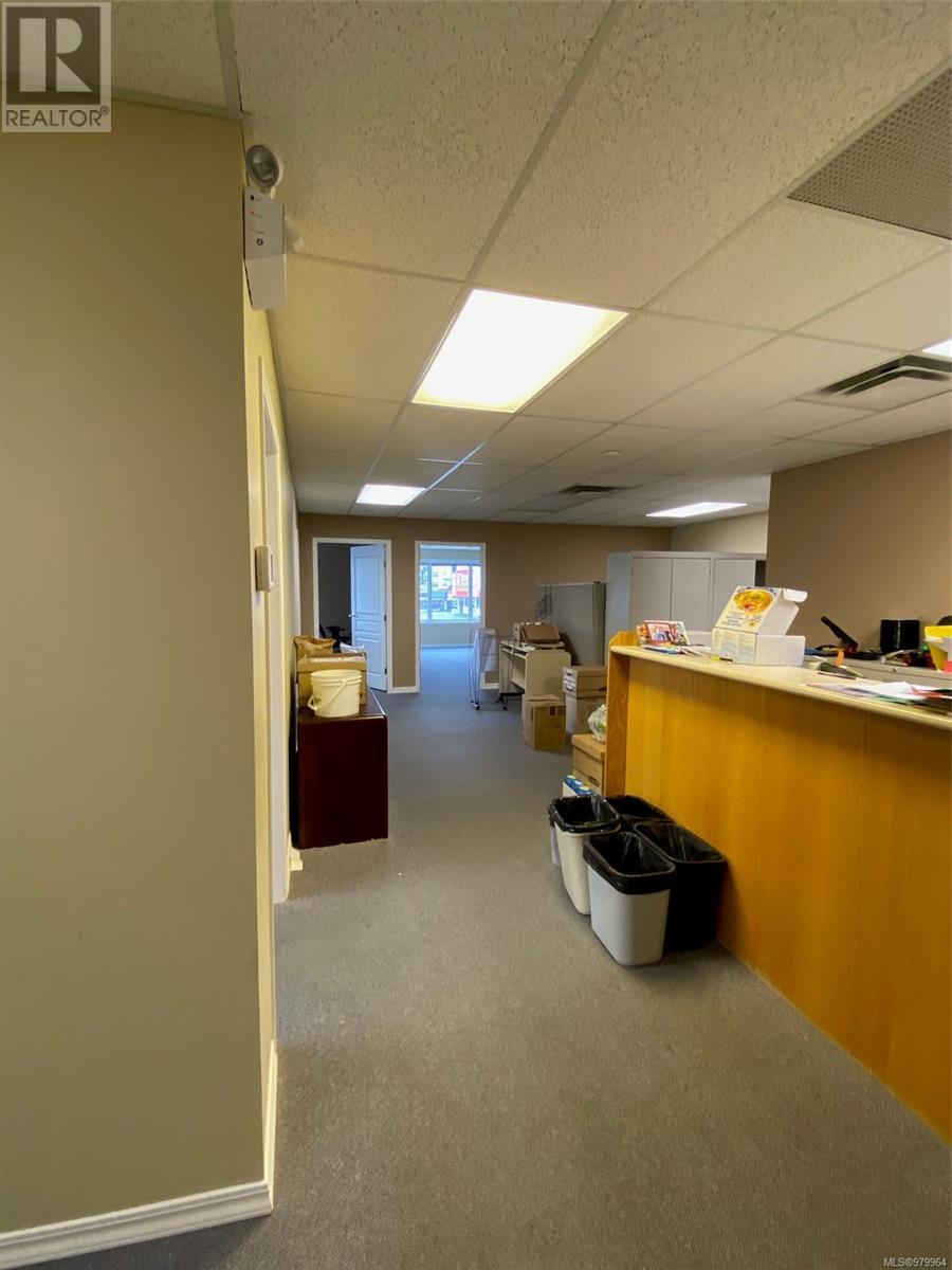 3 730 13th Ave, Campbell River, British Columbia  V9W 4H1 - Photo 2 - 979964