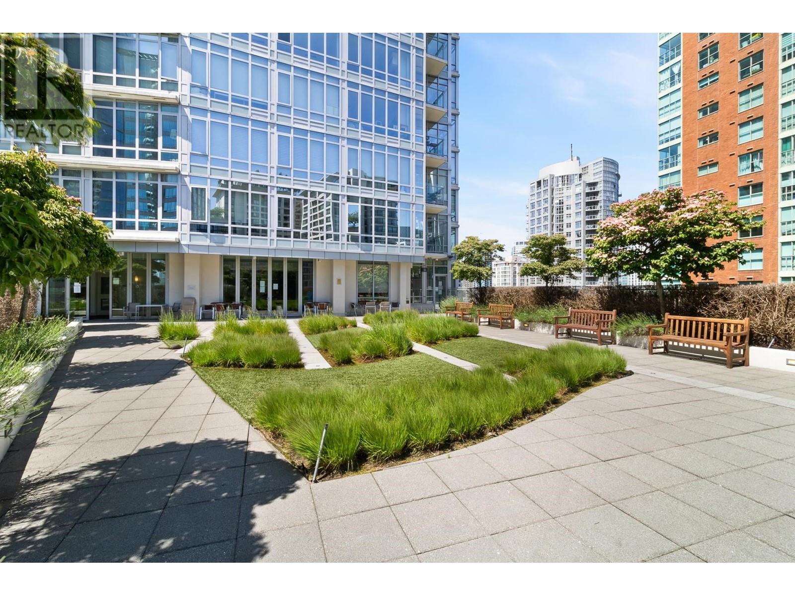 Listing Picture 28 of 35 : 1808 1028 BARCLAY STREET, Vancouver / 溫哥華 - 魯藝地產 Yvonne Lu Group - MLS Medallion Club Member