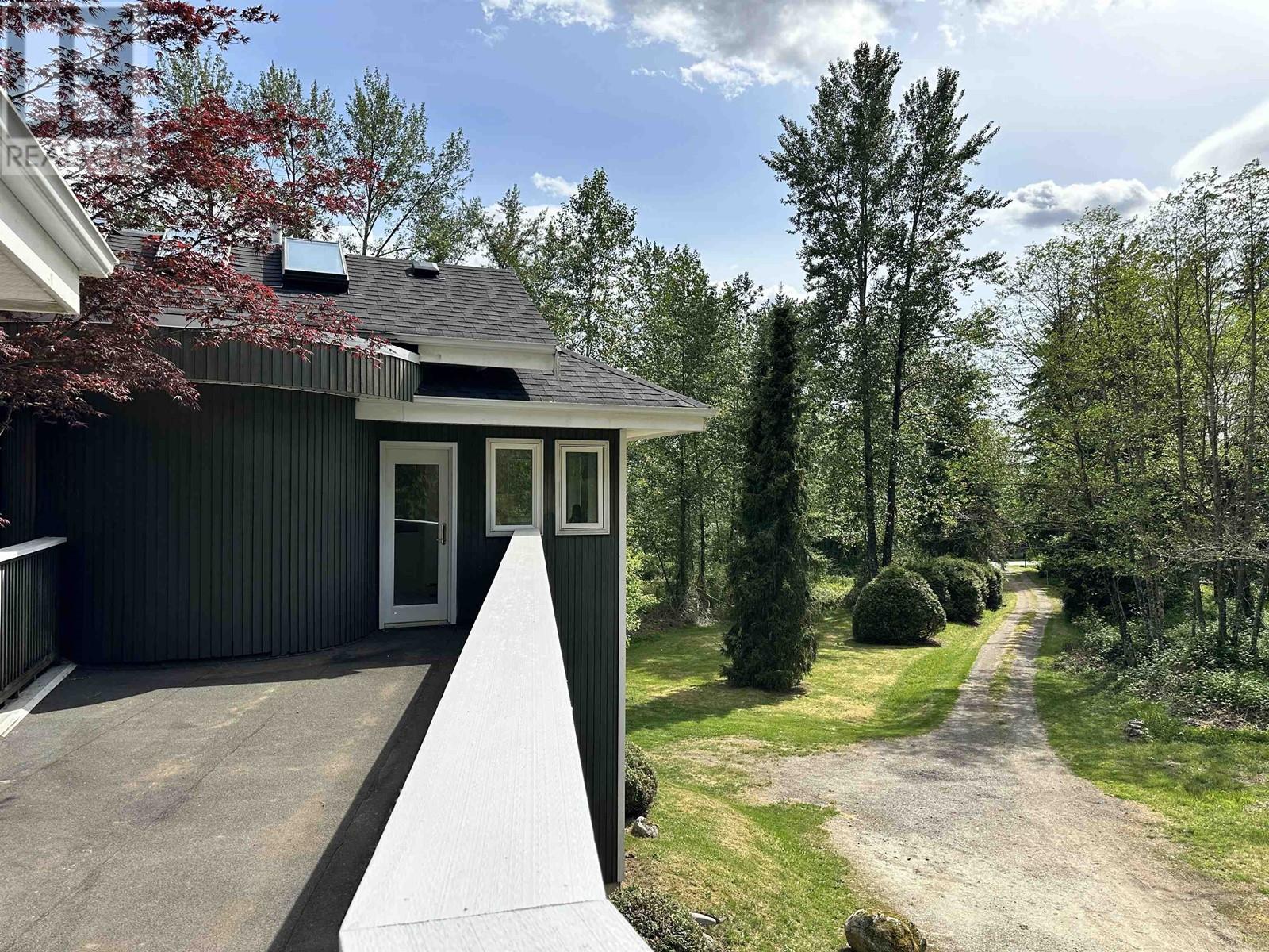 24411 116 Avenue, Maple Ridge, British Columbia  V4R 1L8 - Photo 10 - R2941146