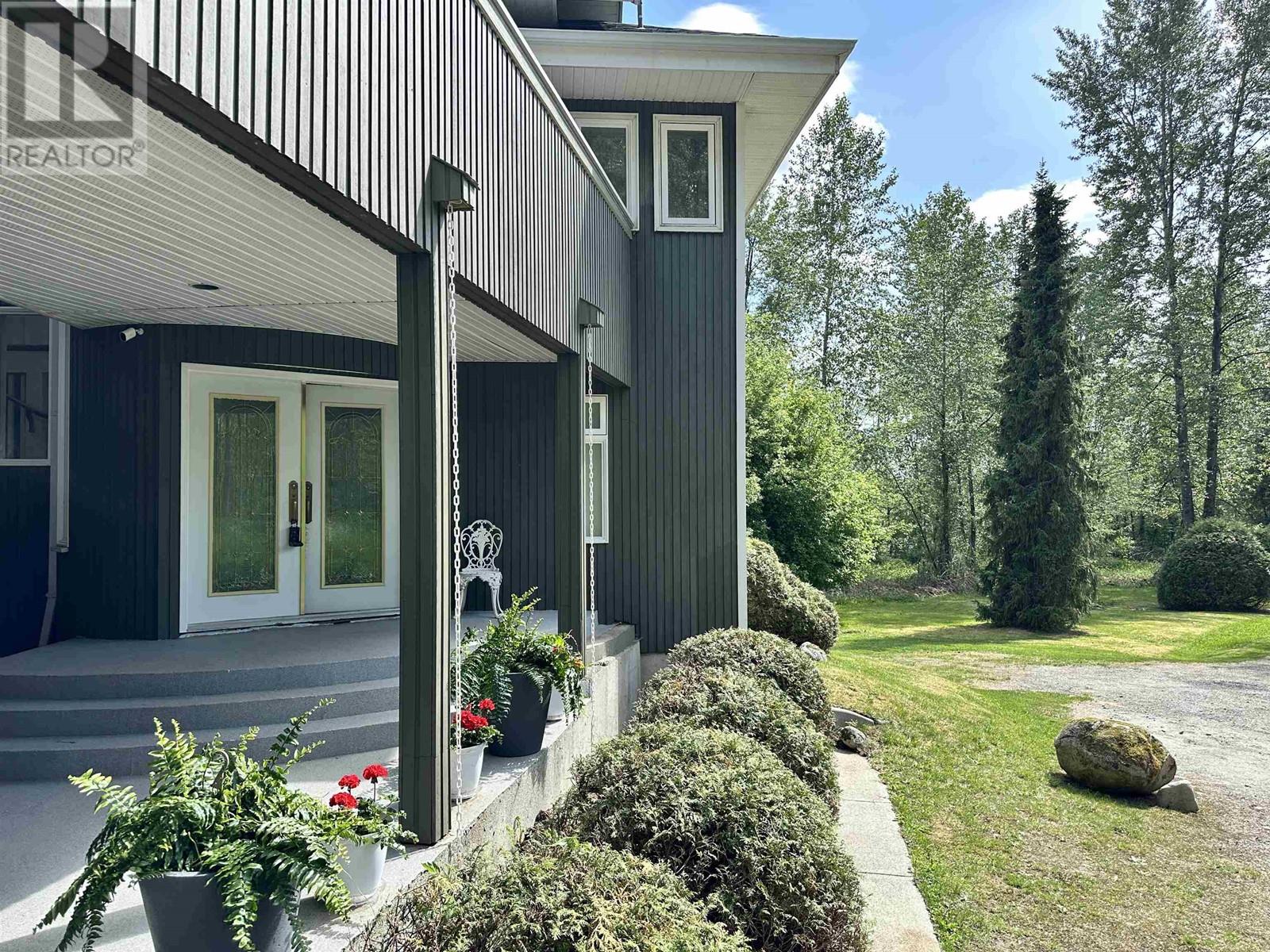24411 116 Avenue, Maple Ridge, British Columbia  V4R 1L8 - Photo 5 - R2941146