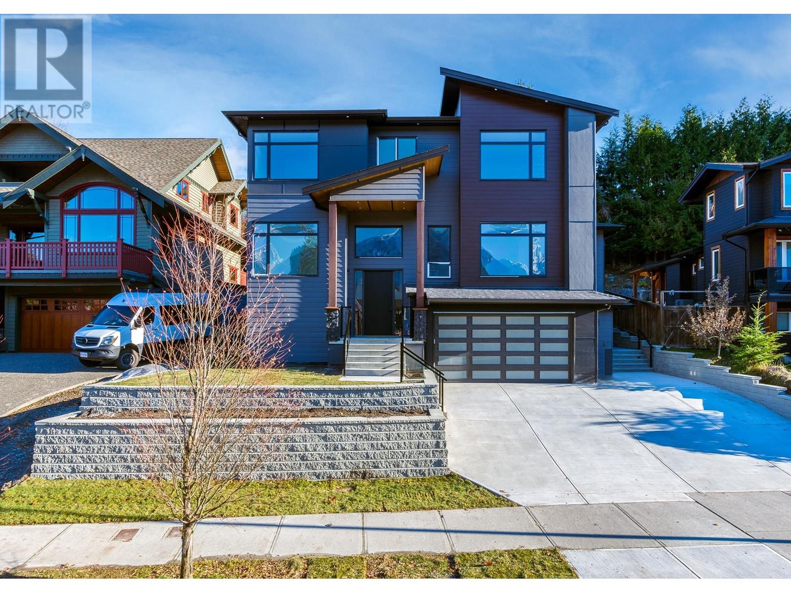 1066 Jay Crescent, Squamish, British Columbia  V8B 0P3 - Photo 24 - R2941189