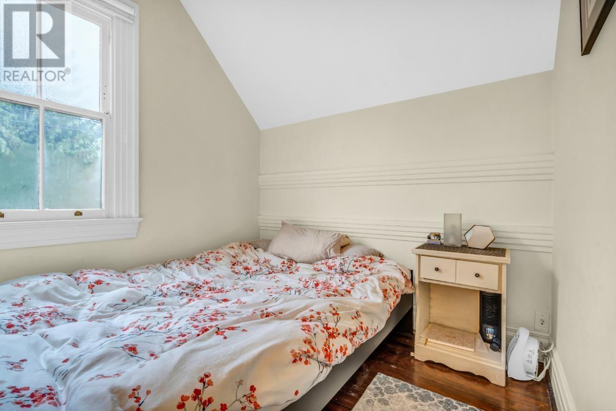 Listing Picture 13 of 29 : 1117-1119 PENDRELL STREET, Vancouver / 溫哥華 - 魯藝地產 Yvonne Lu Group - MLS Medallion Club Member