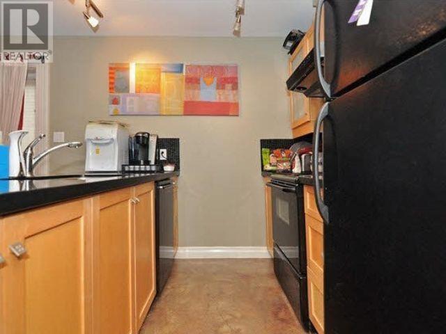 Listing Picture 20 of 29 : 1117-1119 PENDRELL STREET, Vancouver / 溫哥華 - 魯藝地產 Yvonne Lu Group - MLS Medallion Club Member