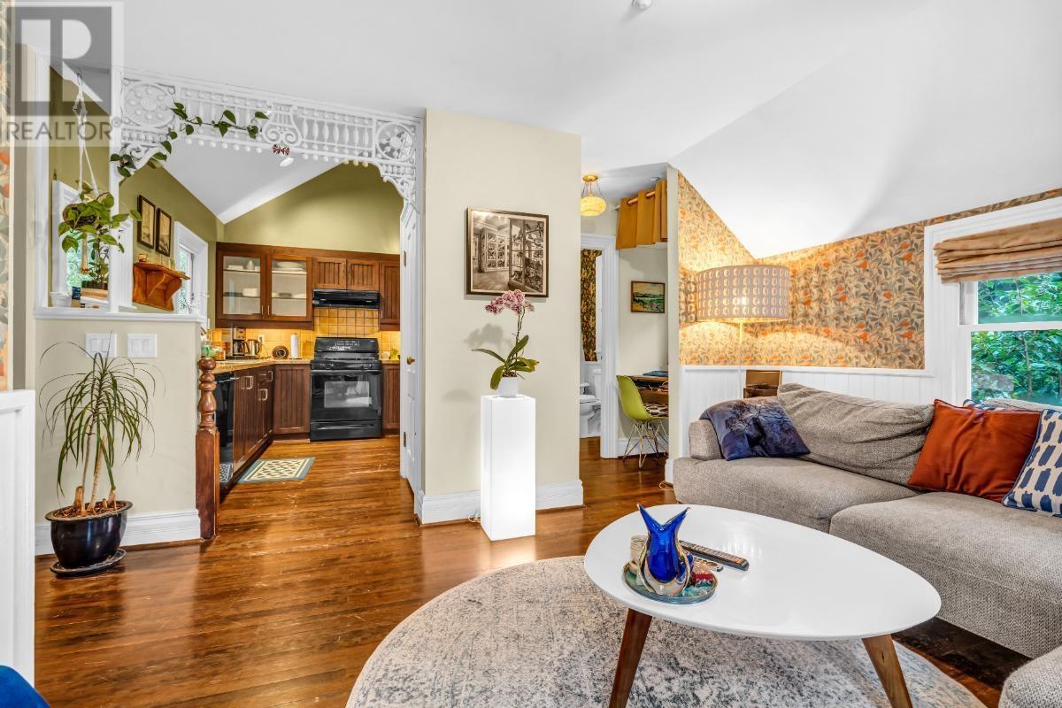 Listing Picture 8 of 29 : 1117-1119 PENDRELL STREET, Vancouver / 溫哥華 - 魯藝地產 Yvonne Lu Group - MLS Medallion Club Member