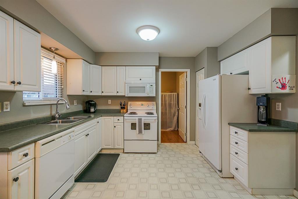 Property at 20133 52 AVENUE image 4
