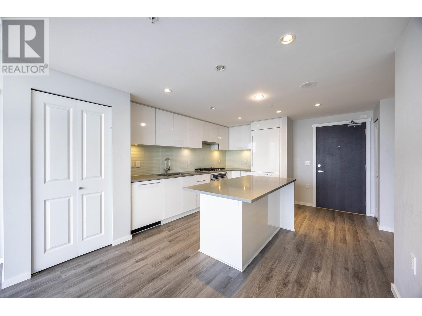 Listing Picture 7 of 40 : 3102 6638 DUNBLANE AVENUE, Burnaby / 本拿比 - 魯藝地產 Yvonne Lu Group - MLS Medallion Club Member