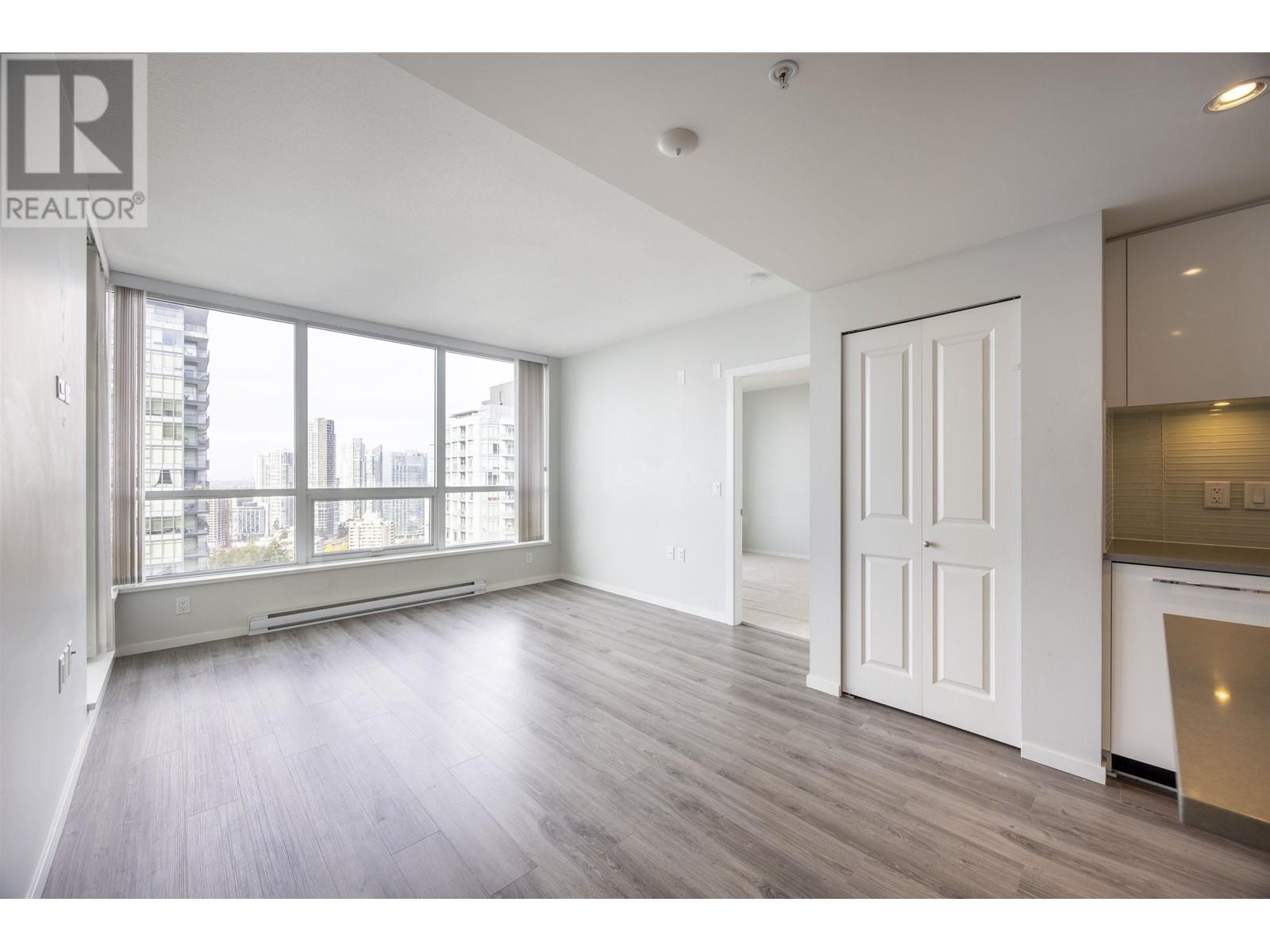 Listing Picture 3 of 40 : 3102 6638 DUNBLANE AVENUE, Burnaby / 本拿比 - 魯藝地產 Yvonne Lu Group - MLS Medallion Club Member