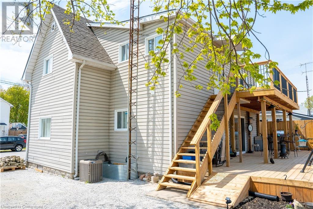 310 Emily StreetWallaceburg, Ontario  N8A 4K3 - Photo 14 - 40671703