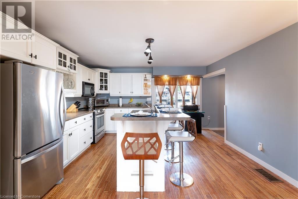 310 Emily StreetWallaceburg, Ontario  N8A 4K3 - Photo 17 - 40671703