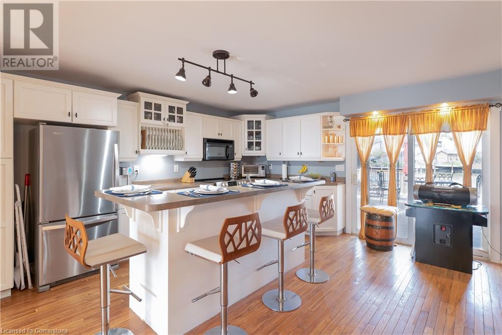 310 Emily StreetWallaceburg, Ontario  N8A 4K3 - Photo 18 - 40671703