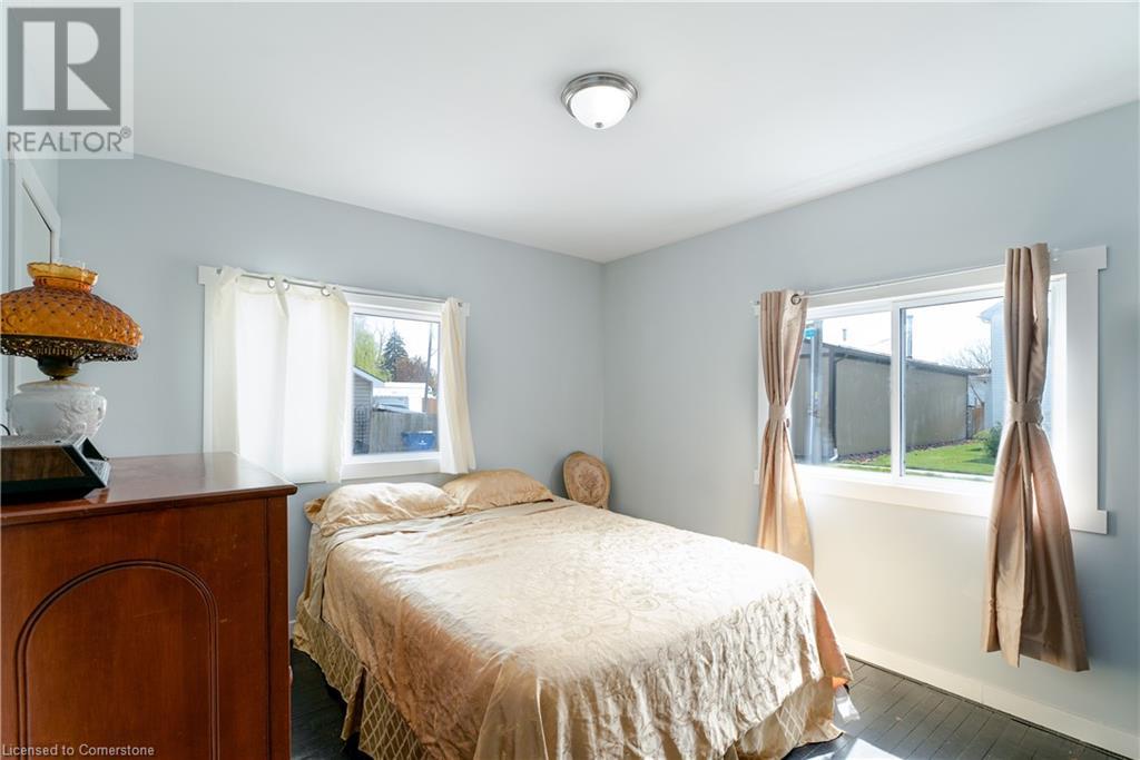 310 Emily StreetWallaceburg, Ontario  N8A 4K3 - Photo 23 - 40671703