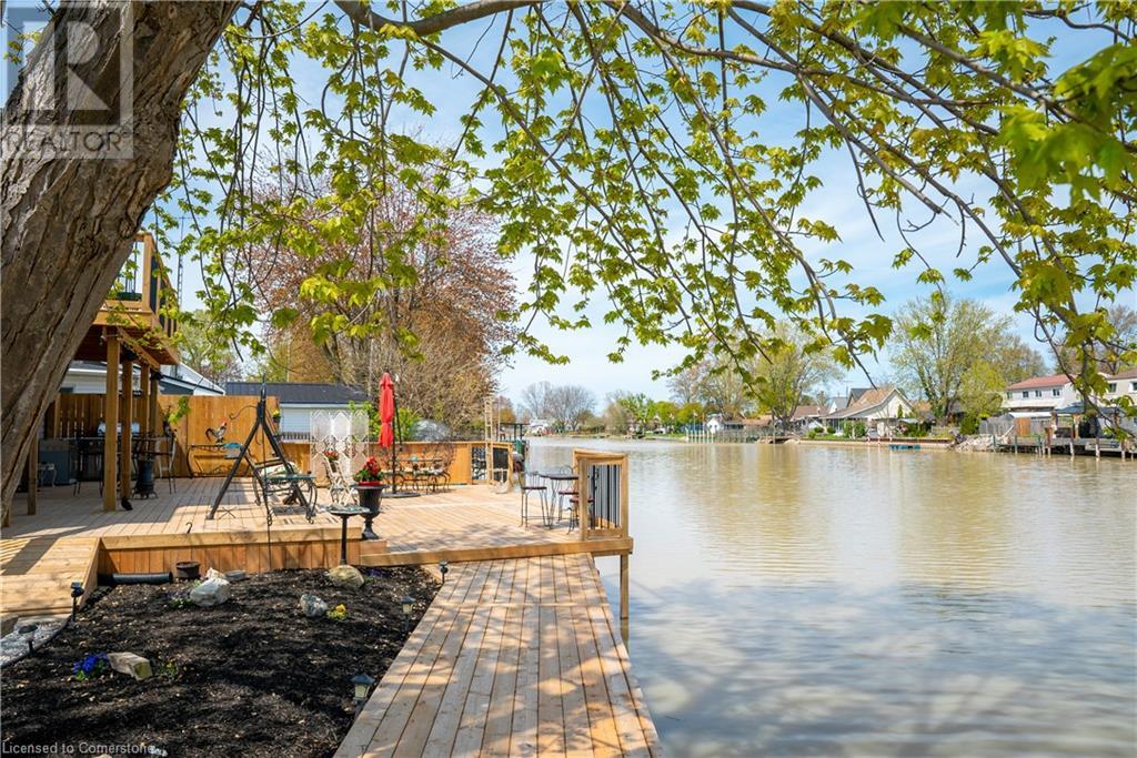 310 Emily StreetWallaceburg, Ontario  N8A 4K3 - Photo 39 - 40671703