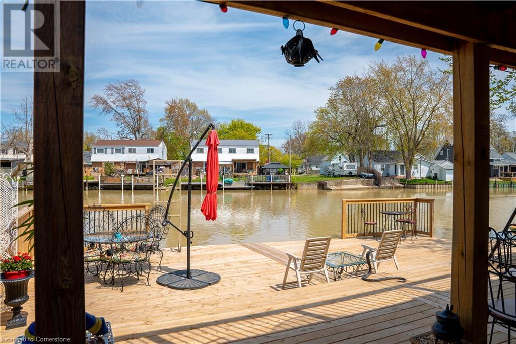 310 Emily StreetWallaceburg, Ontario  N8A 4K3 - Photo 44 - 40671703