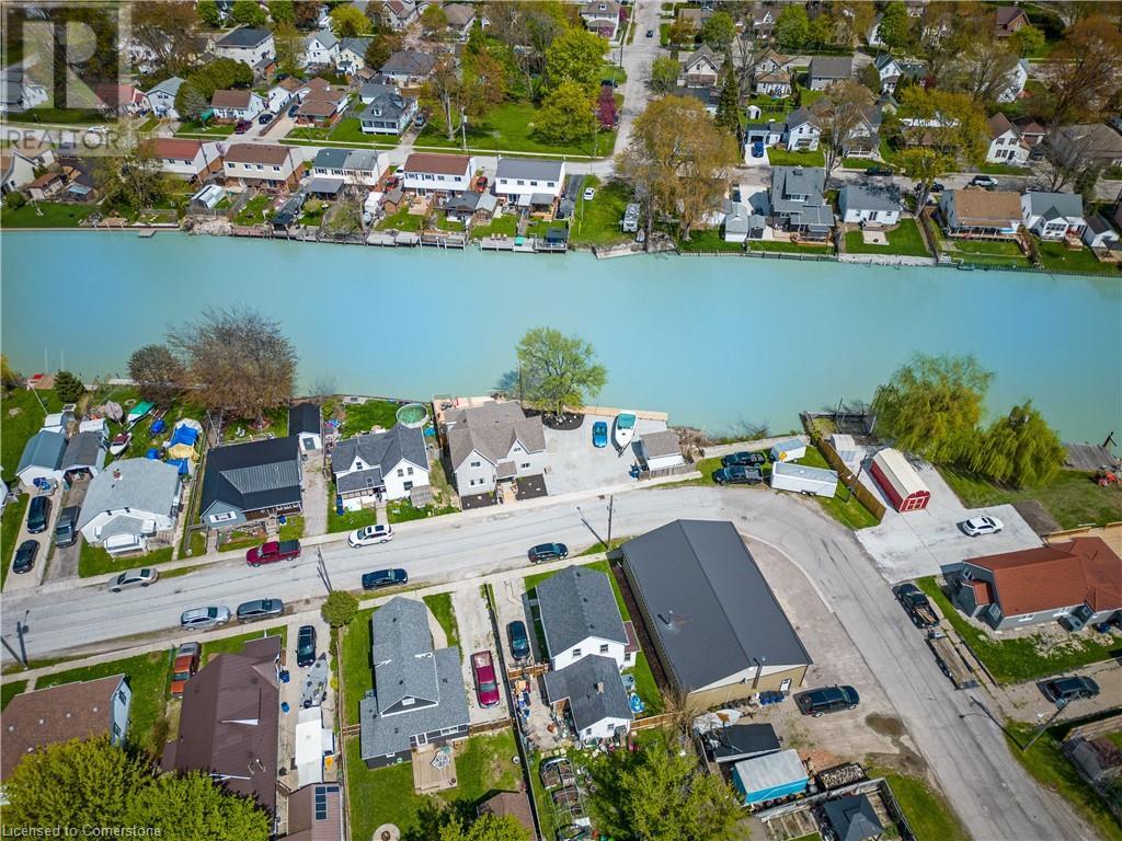 310 Emily StreetWallaceburg, Ontario  N8A 4K3 - Photo 5 - 40671703