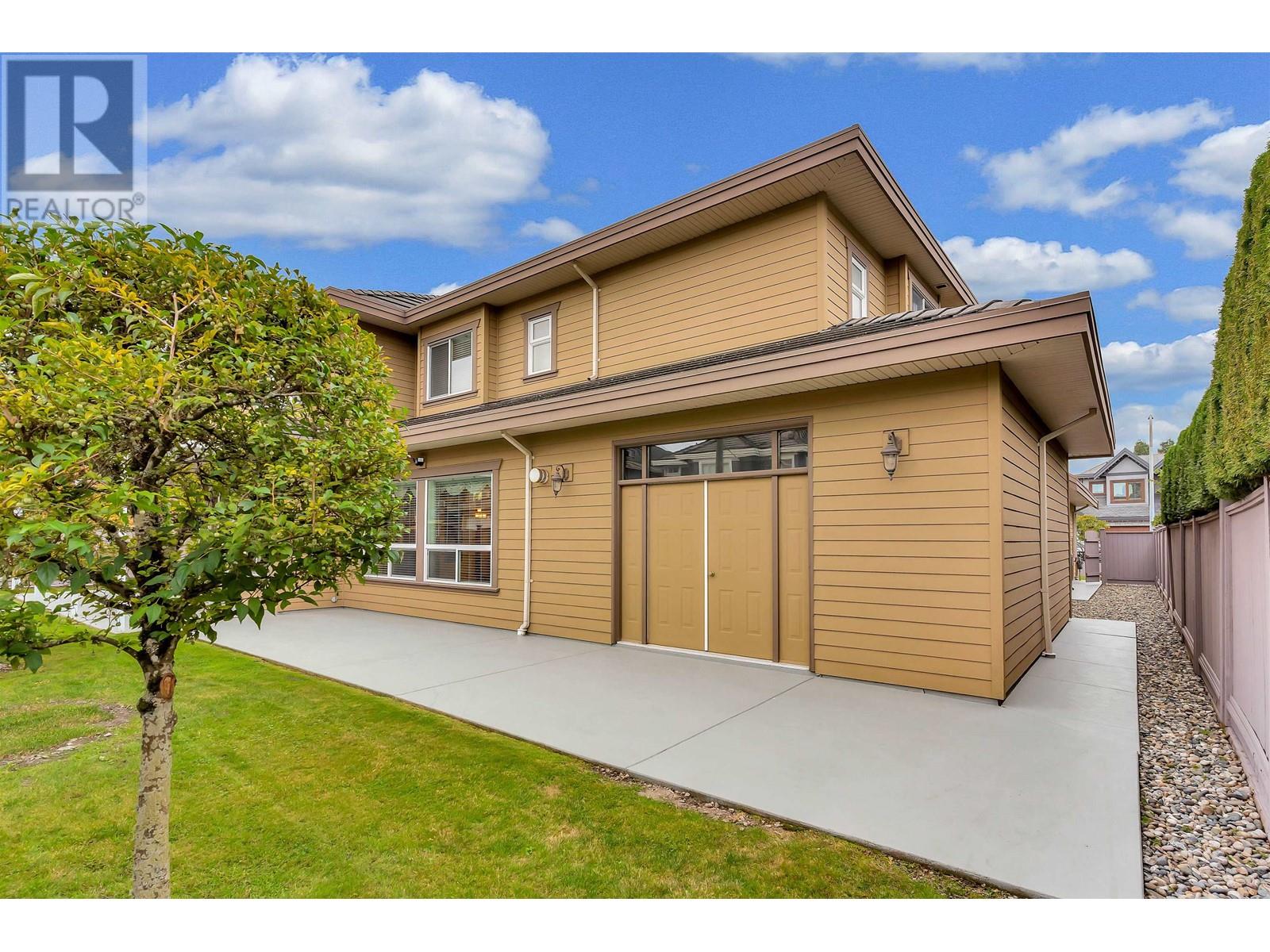 Listing Picture 19 of 36 : 7960 SUNNYHOLME CRESCENT, Richmond / 烈治文 - 魯藝地產 Yvonne Lu Group - MLS Medallion Club Member