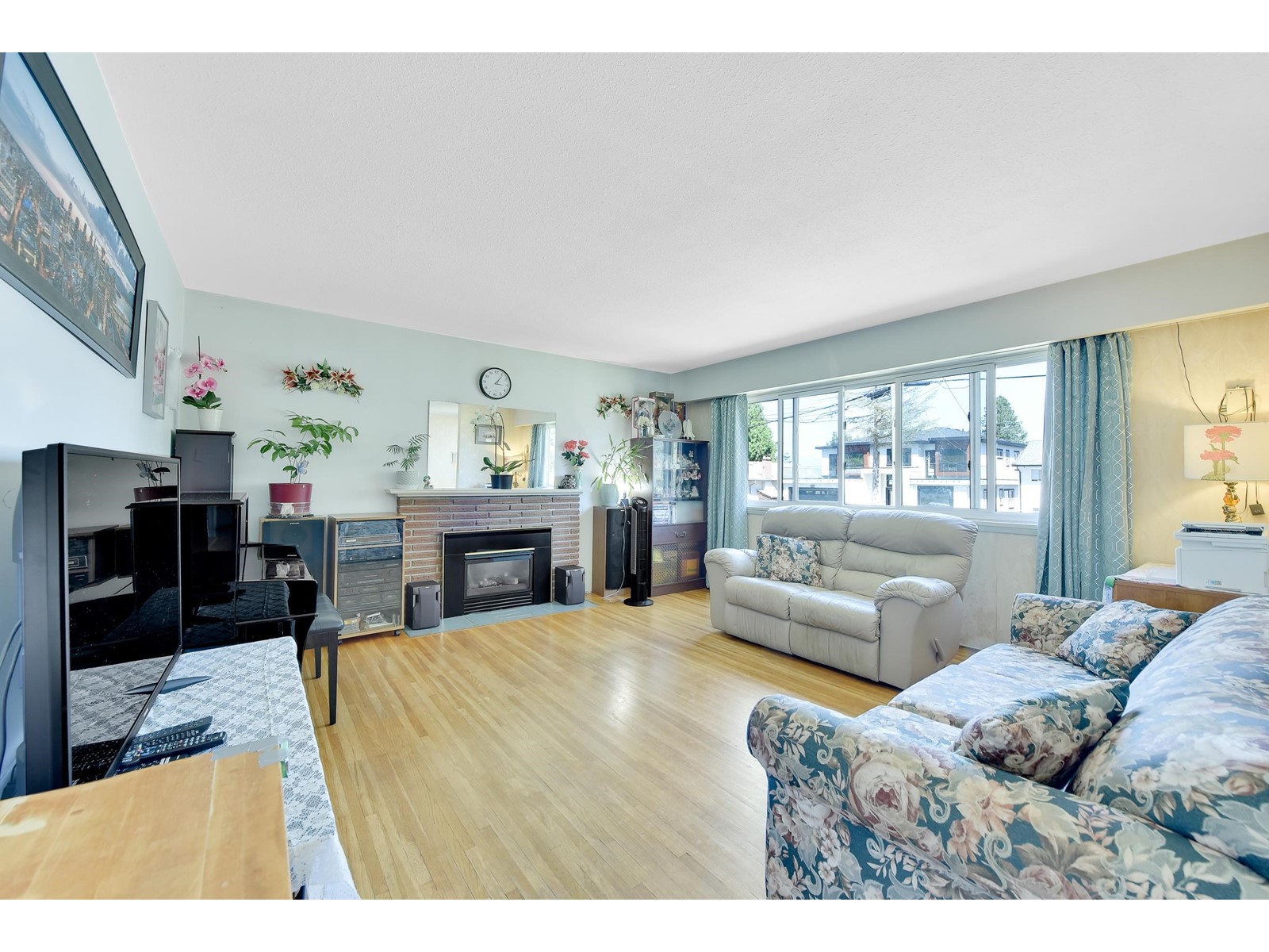 11059 146a Street, Surrey, British Columbia  V3R 3V3 - Photo 3 - R2937129