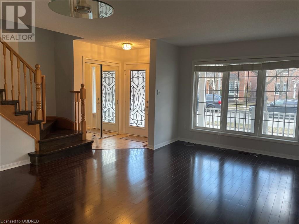 2417 Edgerose LaneOakville (1019 - Wm Westmount), Ontario  L6M 4X5 - Photo 2 - W10407362