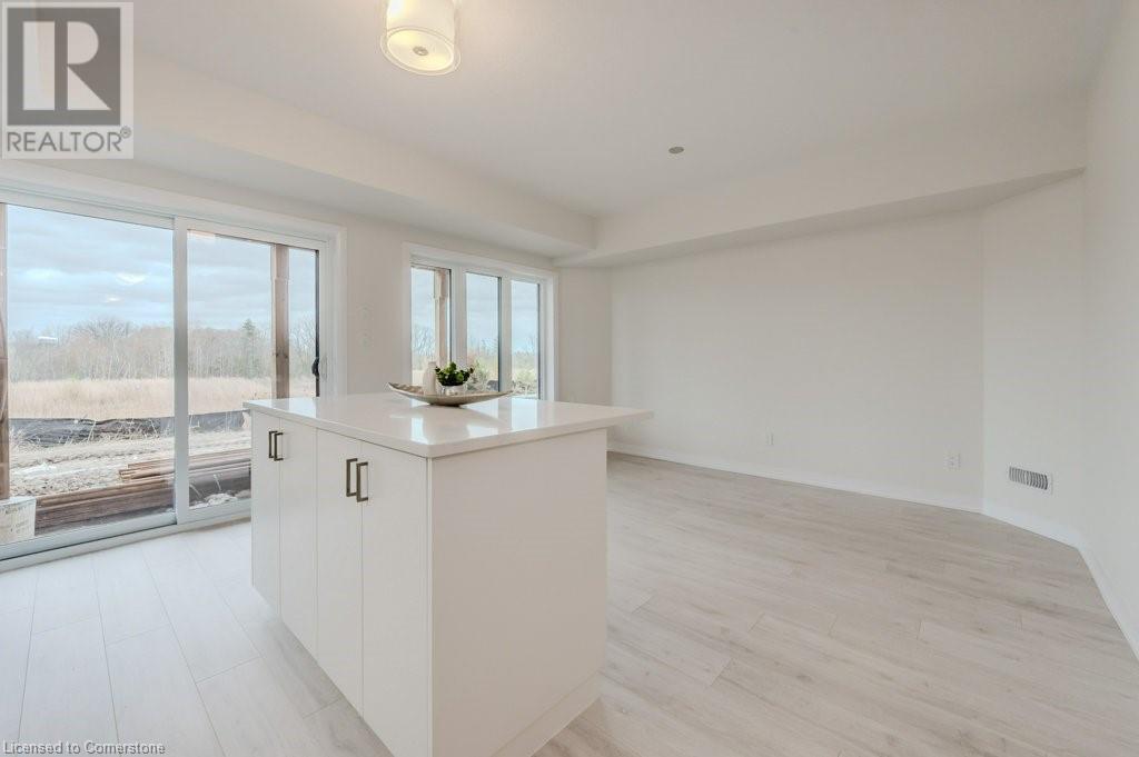 15 Stauffer Woods Trail Unit# 26, Kitchener, Ontario  N2P 2P4 - Photo 3 - 40672529