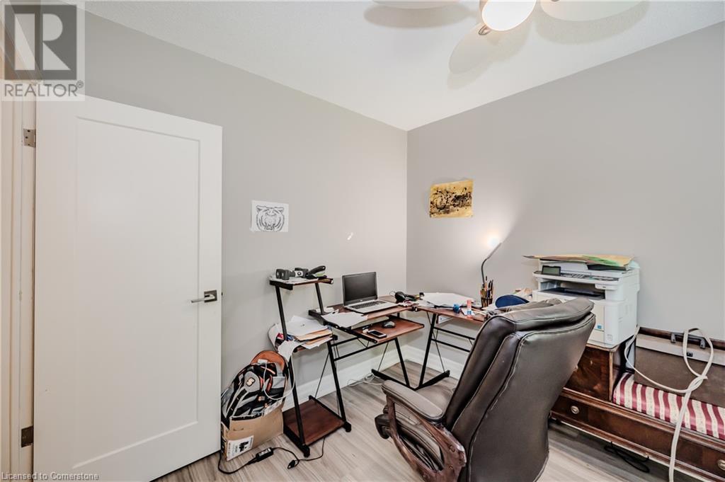 58 Mildred Avenue, St. Catharines, Ontario  L2R 6J3 - Photo 14 - XH4199320