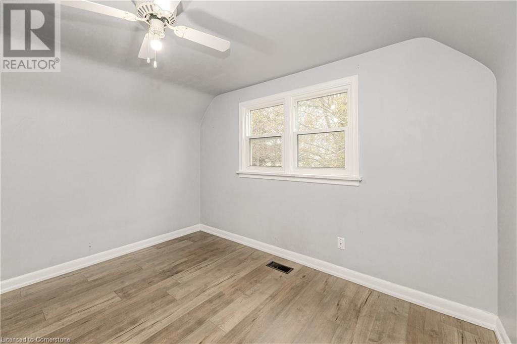 58 Mildred Avenue, St. Catharines, Ontario  L2R 6J3 - Photo 17 - XH4199320