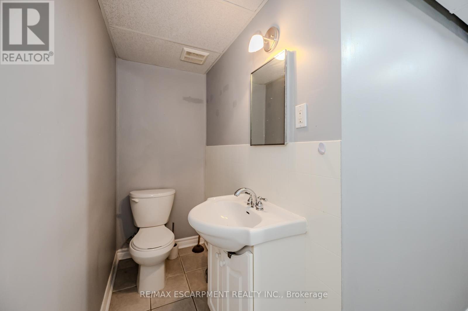 58 Mildred Avenue, St. Catharines, Ontario  L2R 6J3 - Photo 32 - X9015093