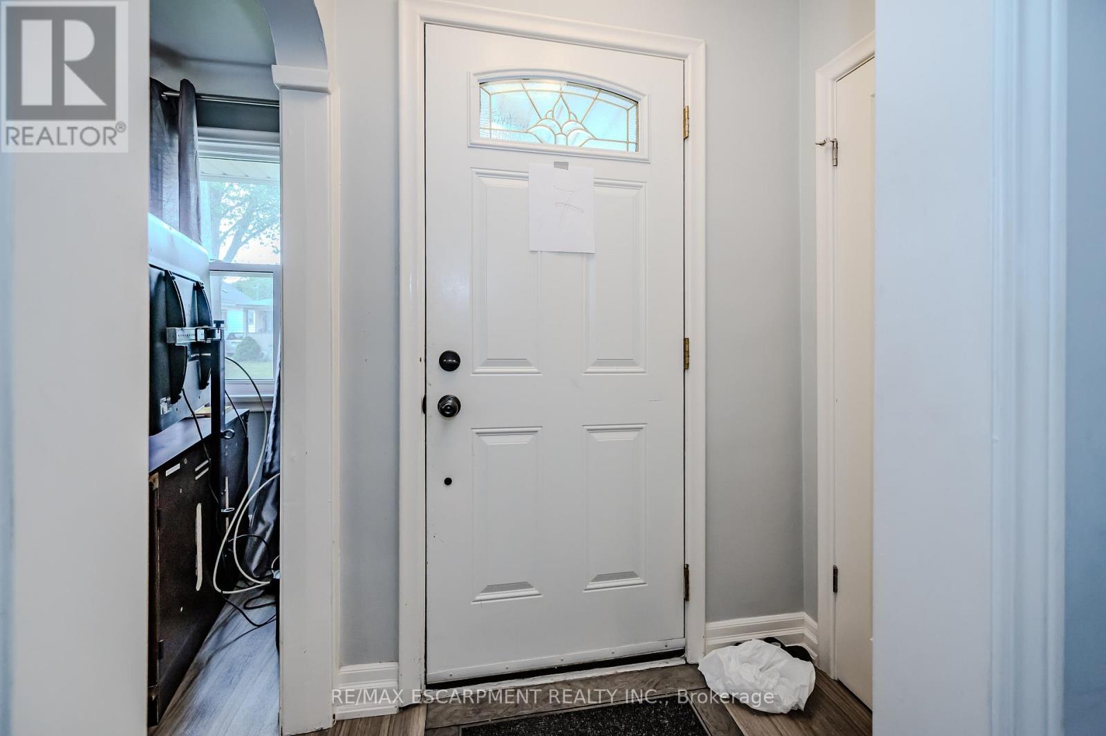 Property at 58 MILDRED AVENUE image 4