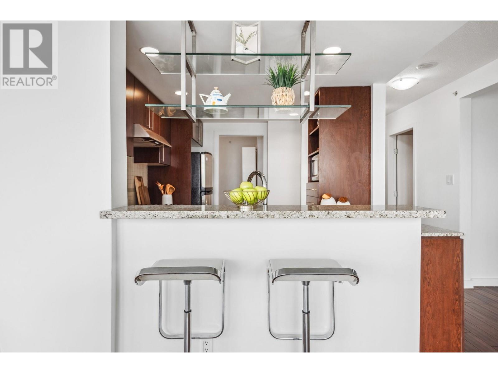 Listing Picture 17 of 40 : 1003 583 BEACH CRESCENT, Vancouver / 溫哥華 - 魯藝地產 Yvonne Lu Group - MLS Medallion Club Member