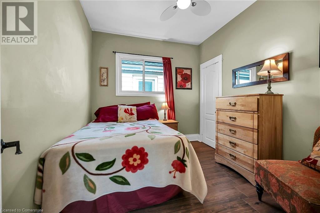 74 East 18th Street, Hamilton, Ontario  L9A 4N8 - Photo 12 - 40672229