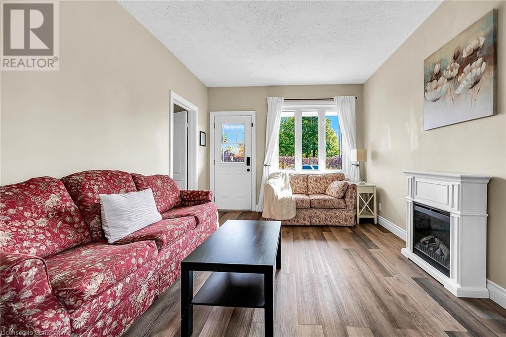 74 East 18th Street, Hamilton, Ontario  L9A 4N8 - Photo 7 - 40672229