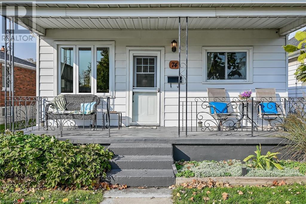 74 East 18th Street, Hamilton, Ontario  L9A 4N8 - Photo 3 - 40672229