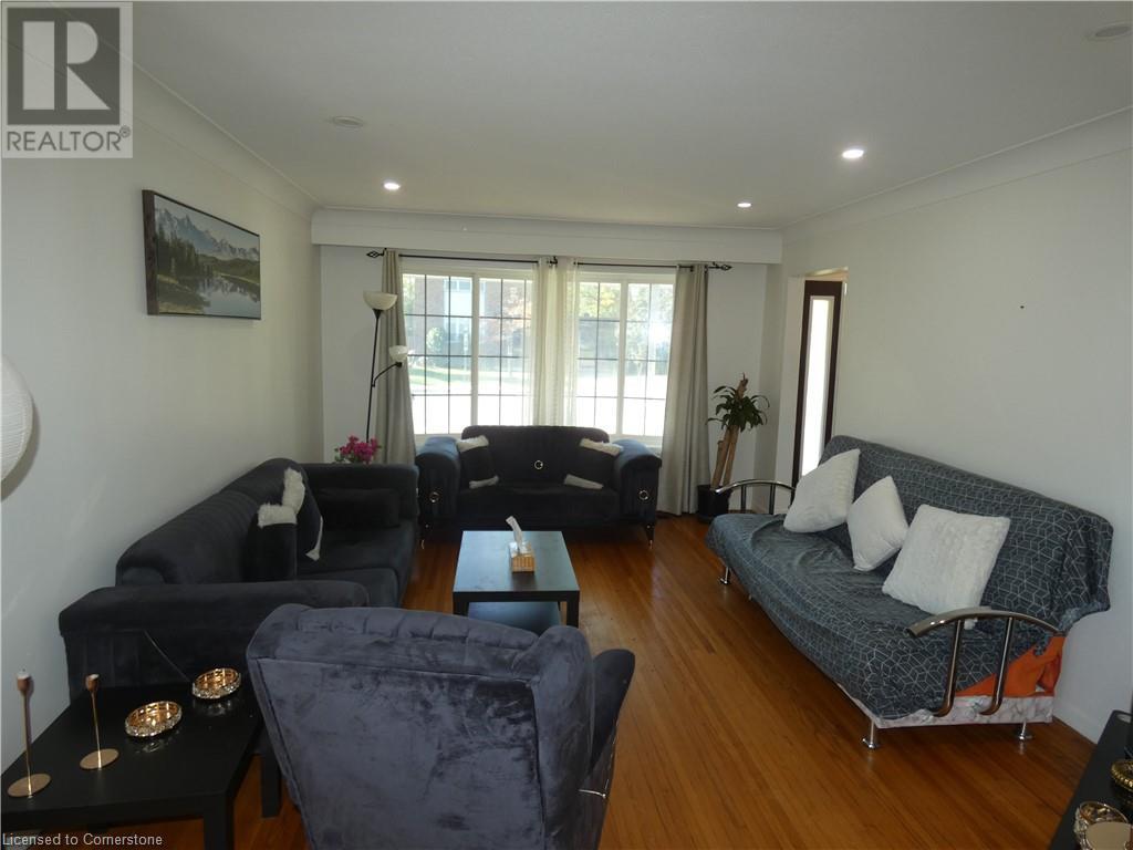 304 Niagara Street, Welland, Ontario  L3C 1K6 - Photo 6 - 40654937