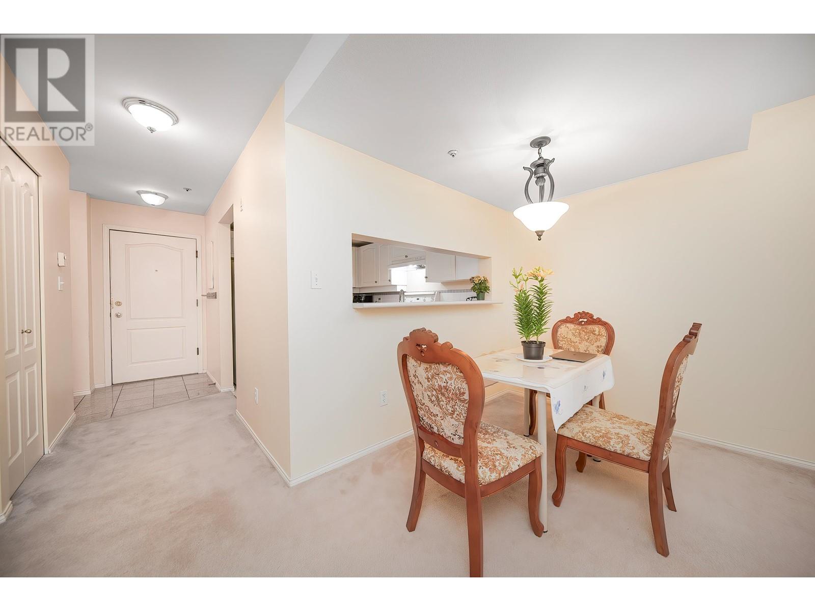 Listing Picture 10 of 23 : 302 7326 ANTRIM AVENUE, Burnaby / 本拿比 - 魯藝地產 Yvonne Lu Group - MLS Medallion Club Member