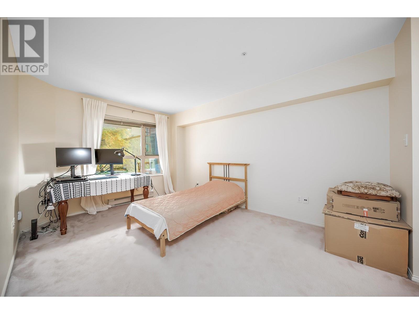 Listing Picture 14 of 23 : 302 7326 ANTRIM AVENUE, Burnaby / 本拿比 - 魯藝地產 Yvonne Lu Group - MLS Medallion Club Member