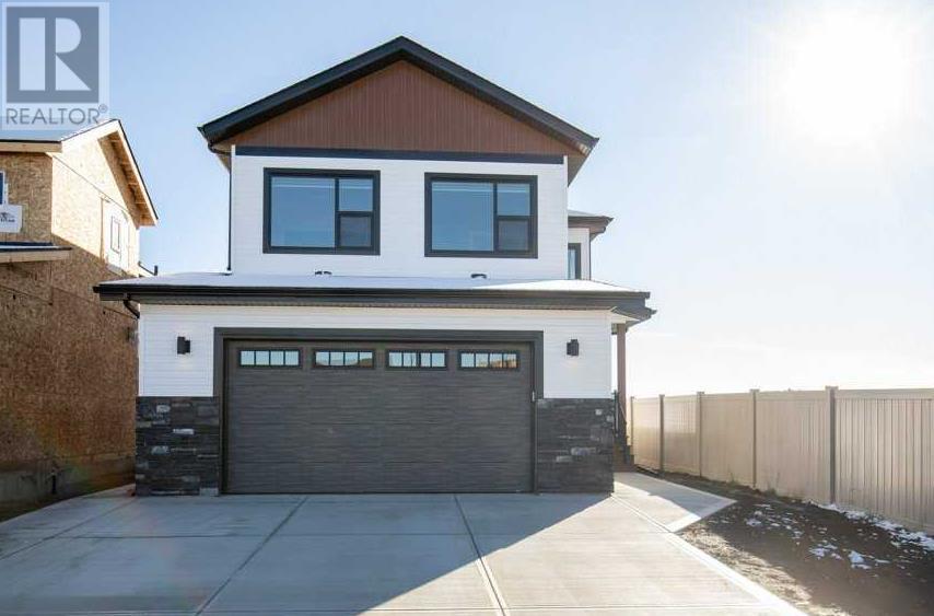 16 Ian Way, Sylvan Lake, Alberta  T4S 0W5 - Photo 2 - A2176558