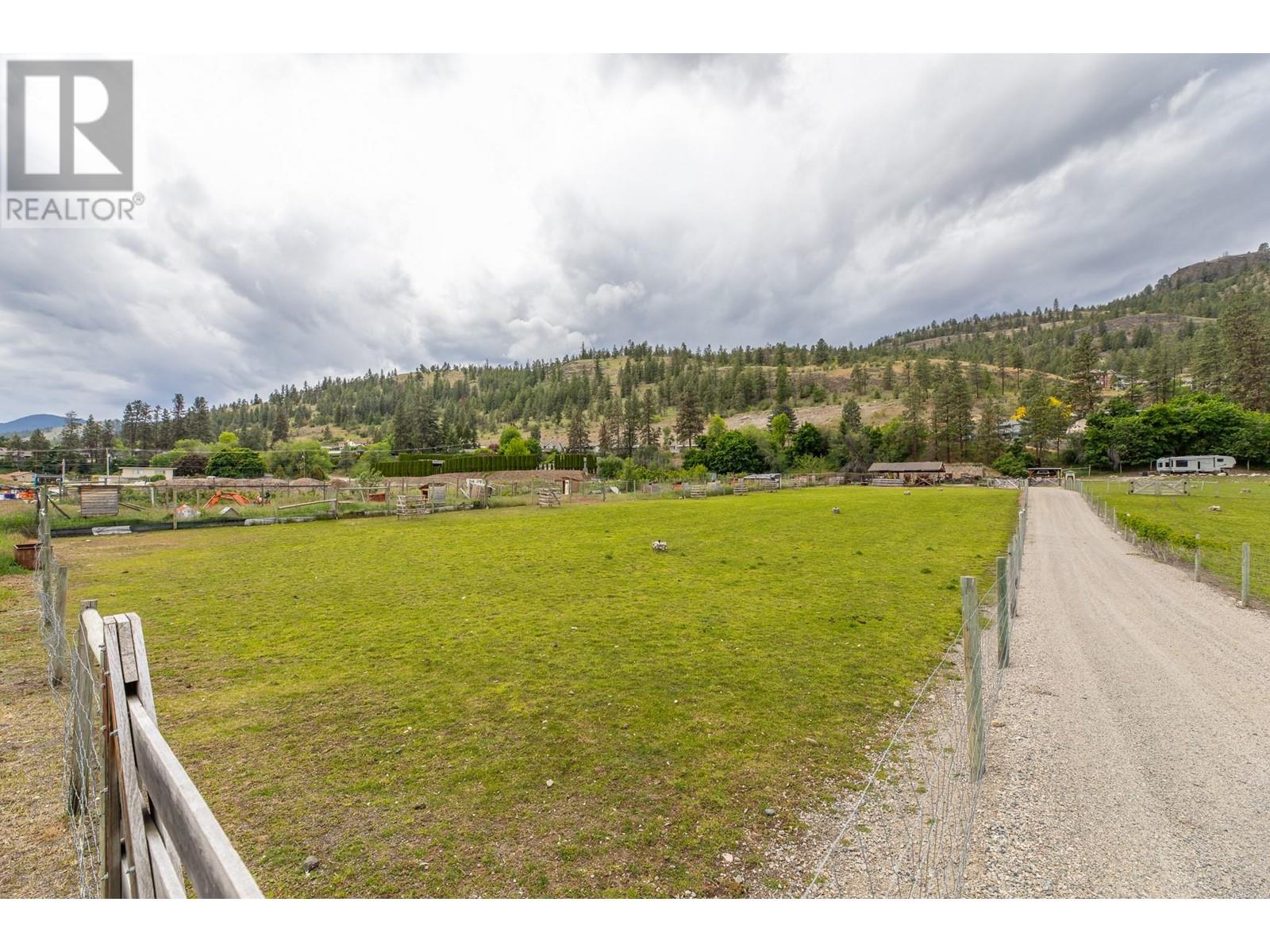 14612 Garnet Avenue, Summerland, British Columbia  V0H 1Z0 - Photo 7 - 10327599