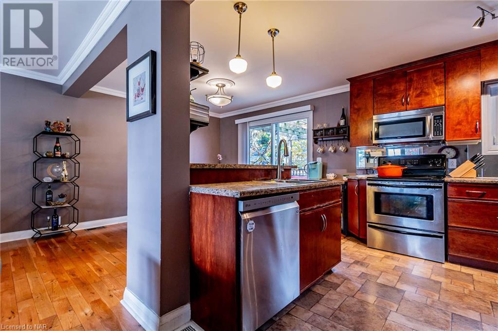 7069 Windsor Crescent, Niagara Falls, Ontario  L2G 1G2 - Photo 12 - 40672558